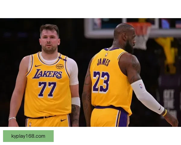 詹姆斯成湖人唯一支柱东契奇里夫斯伤退媒体坚信灭霸再现
